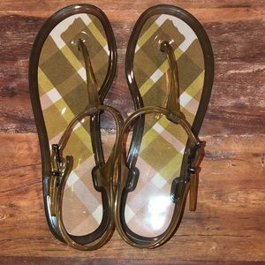 Green Burberry jelly sandals